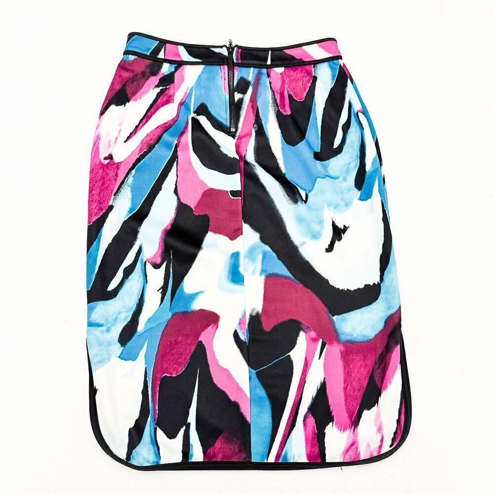 Bisou Bisou Michele Patterned Pencil Skirt Round Edges Size Small - Picture 4 of 4